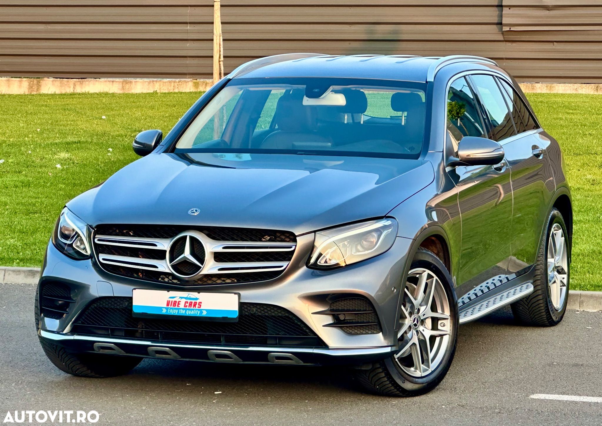 Mercedes-Benz GLC 220 d 4Matic 9G-TRONIC AMG Line - 1