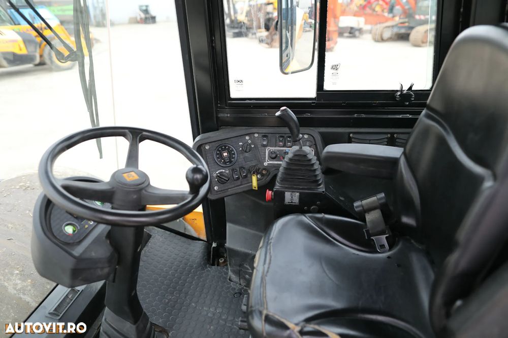 JCB JCB -VM 117 - 16