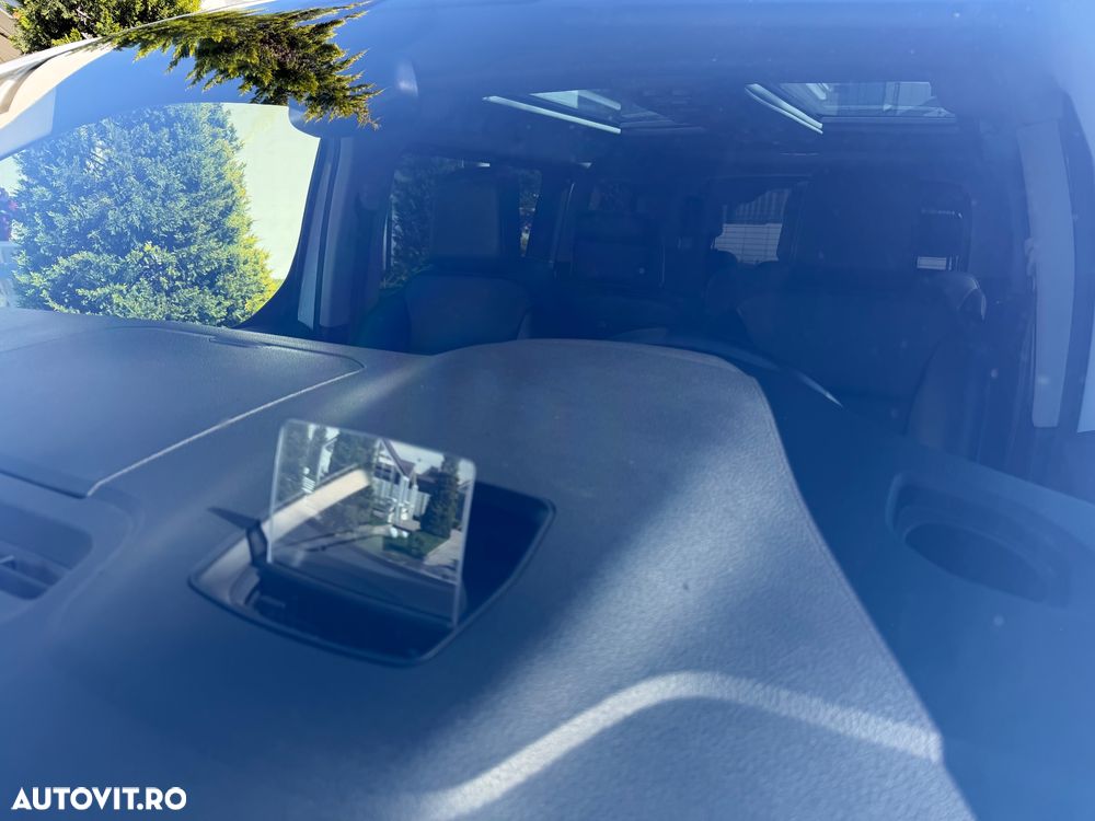 Peugeot Traveller e-Traveller L2 100kW - Baterie 75kWH Business VIP - 5