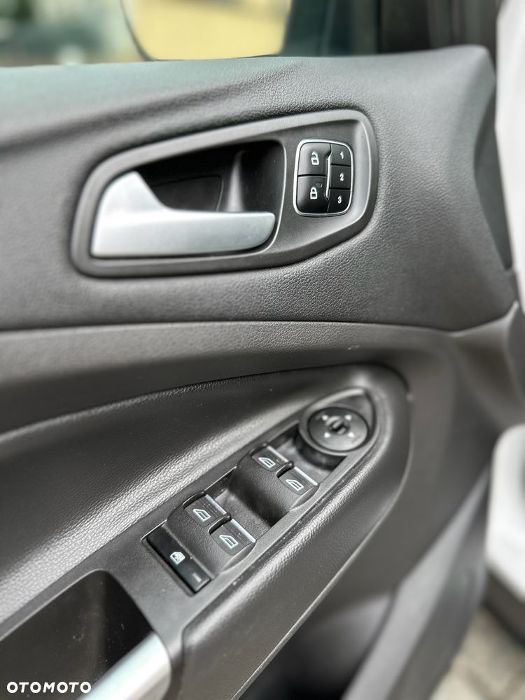 Ford Kuga 1.5 EcoBoost AWD Titanium ASS - 19