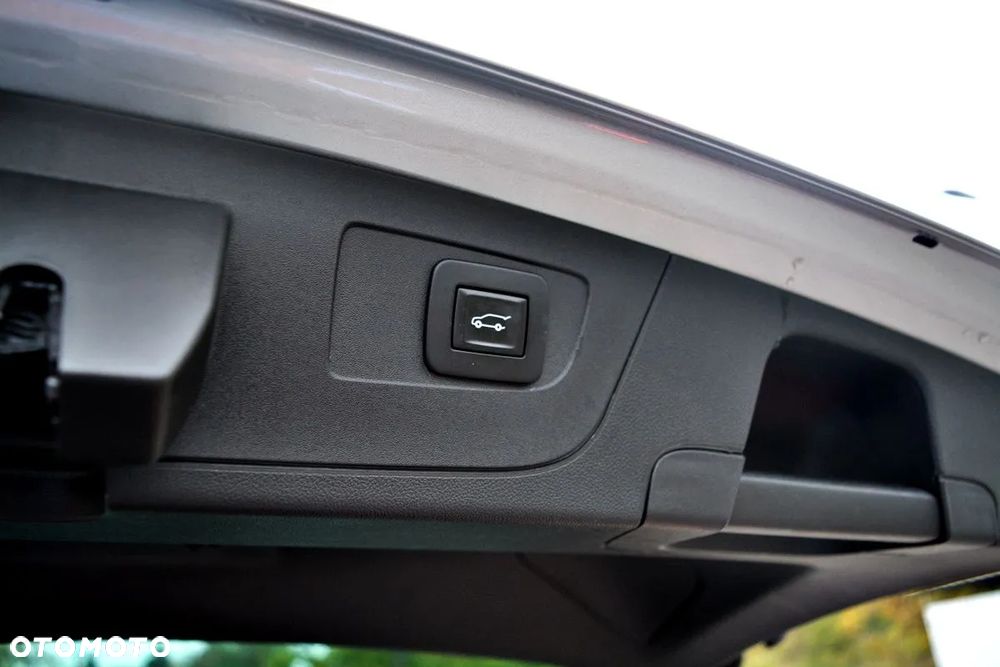 Opel Insignia 2.0 CDTI Business Elegance S&S - 10