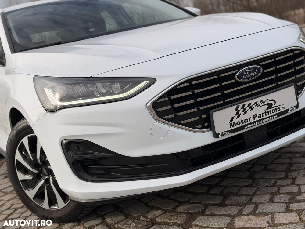 Ford Focus 1.0 EcoBoost MHEV Titanium X - 13