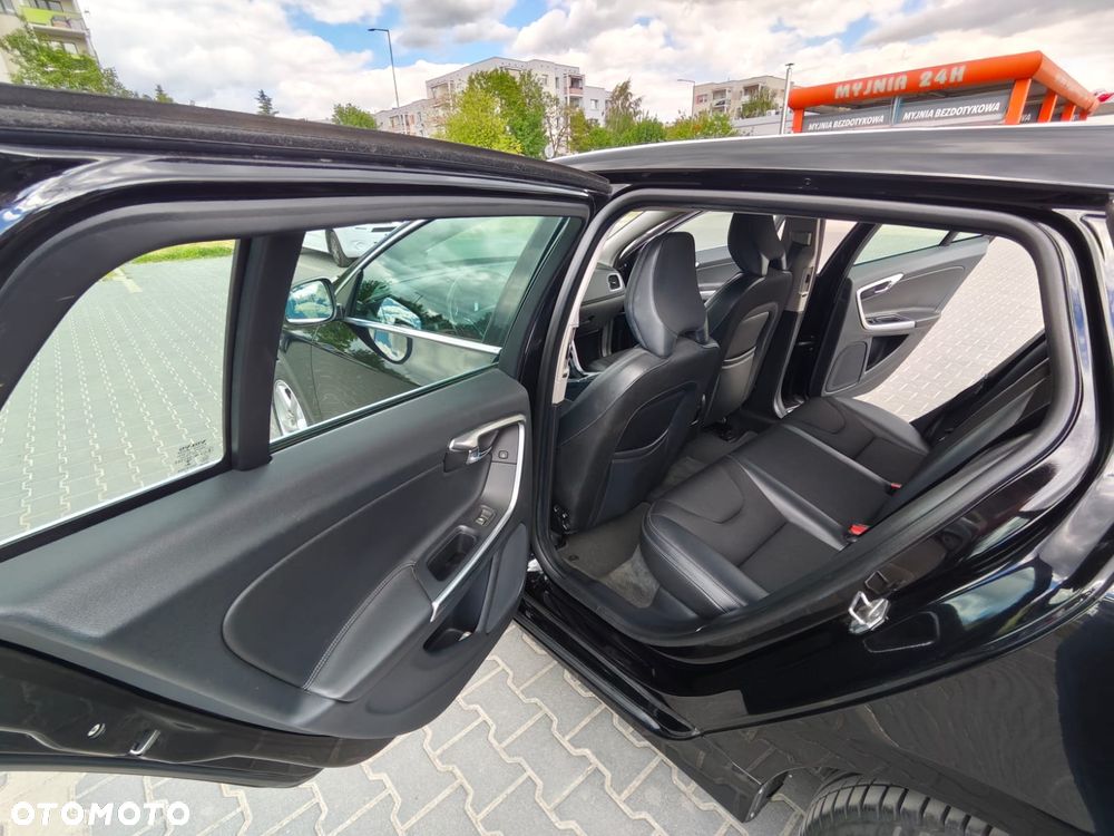 Volvo V60 D3 Drive-E Dynamic Edition (Momentum) - 27