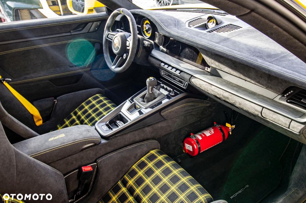 Porsche 911 GT3 - 9