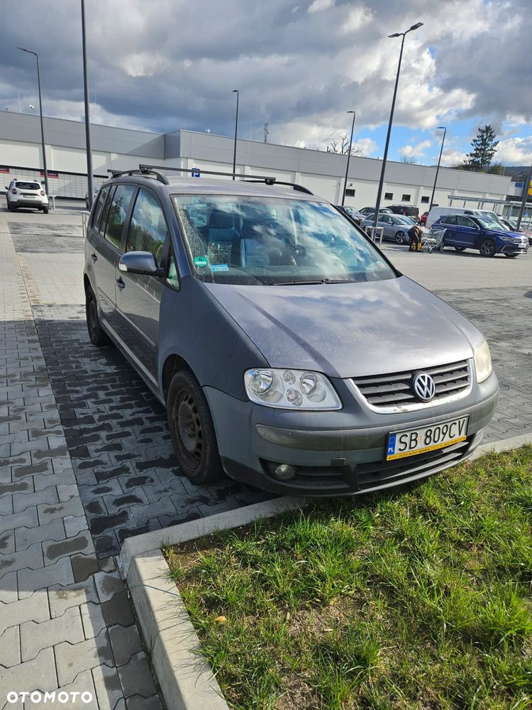 Volkswagen Touran - 9
