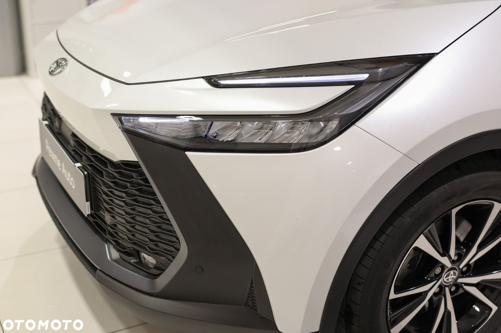 Toyota C-HR - 33