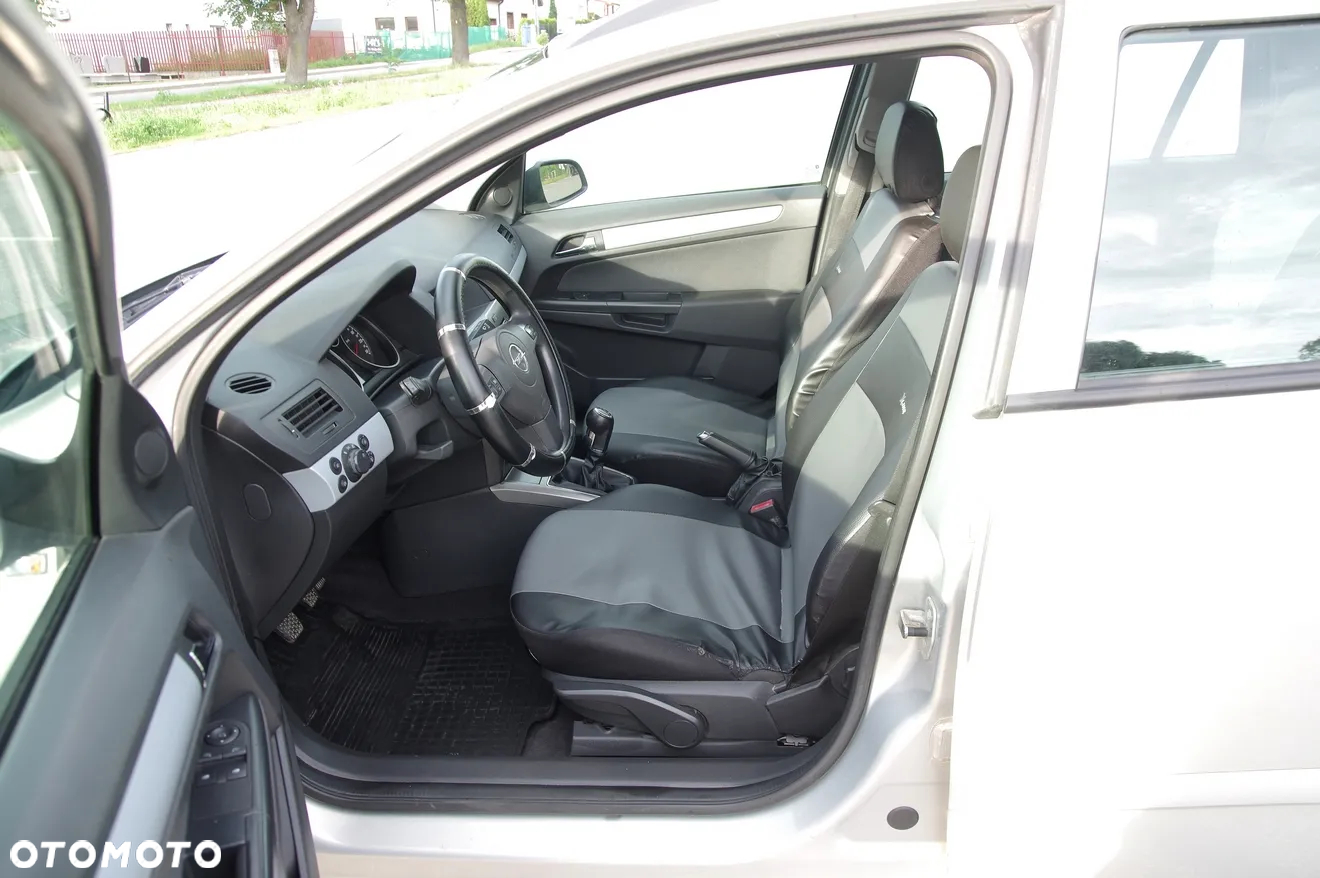Opel Astra 1.6 Caravan Enjoy - 23