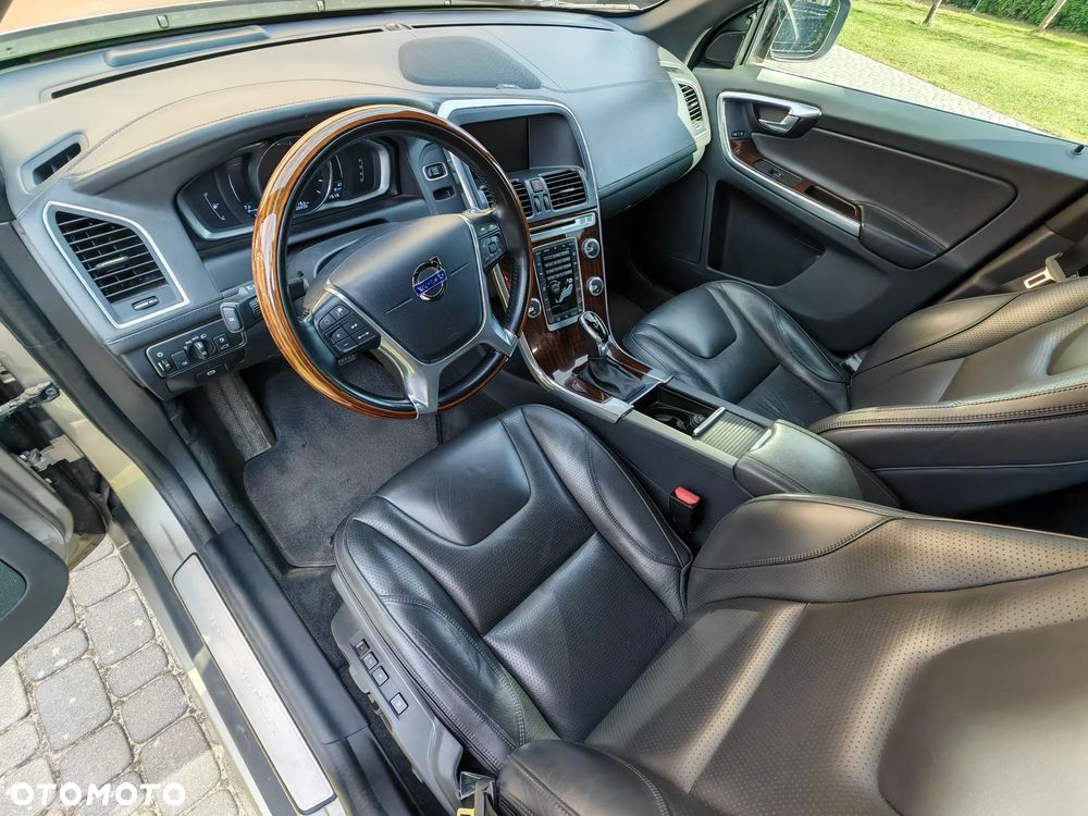 Volvo XC 60 D4 AWD Summum - 5