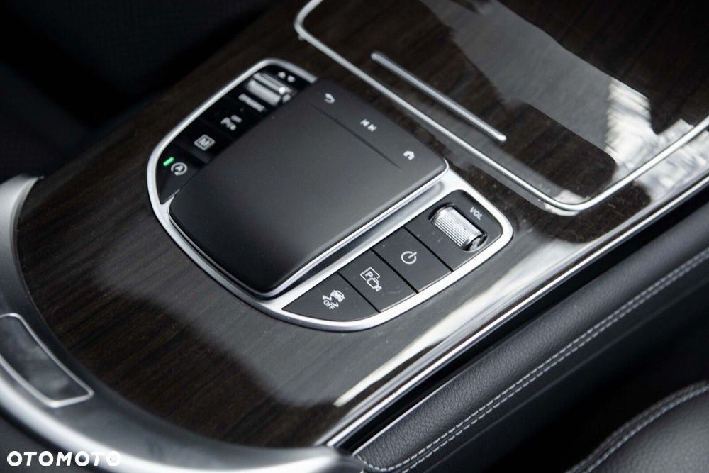 Mercedes-Benz GLC 200 4-Matic - 34