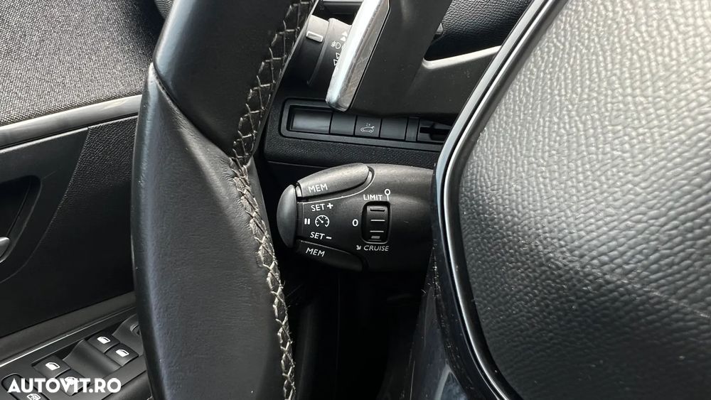 Peugeot 3008 PureTech 130 Stop & Start GPF EAT8 Allure - 20