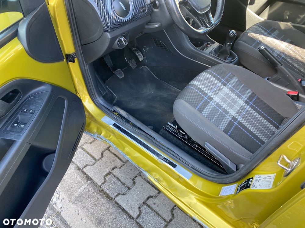 Volkswagen up! club - 11