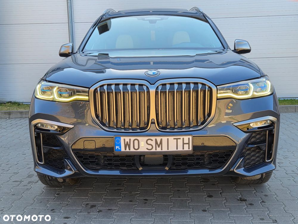 BMW X7 M50d sport - 32