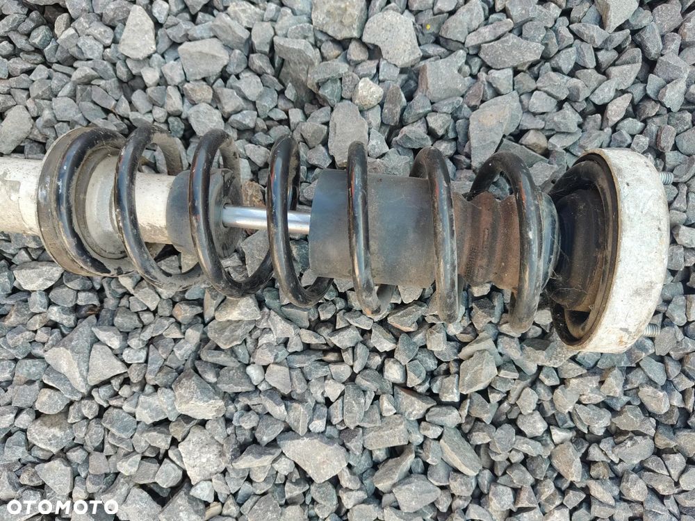 BMW E60 SEDAN Amortyzator Tylny Sprężyna 6766605 - 2