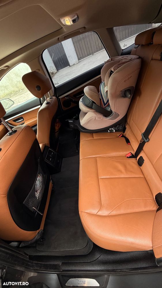 BMW Seria 3 320i xDrive AT - 11