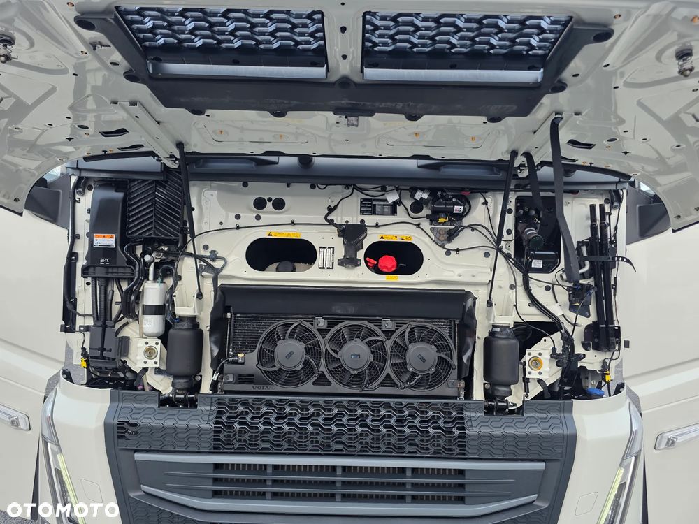 Volvo FH500/EURO6/ADR/FULL LED/ZŁOTY KONTAKT/SPROWADZONE Z NIEMIEC - 19