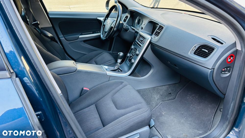 Volvo V60 D2 - 31