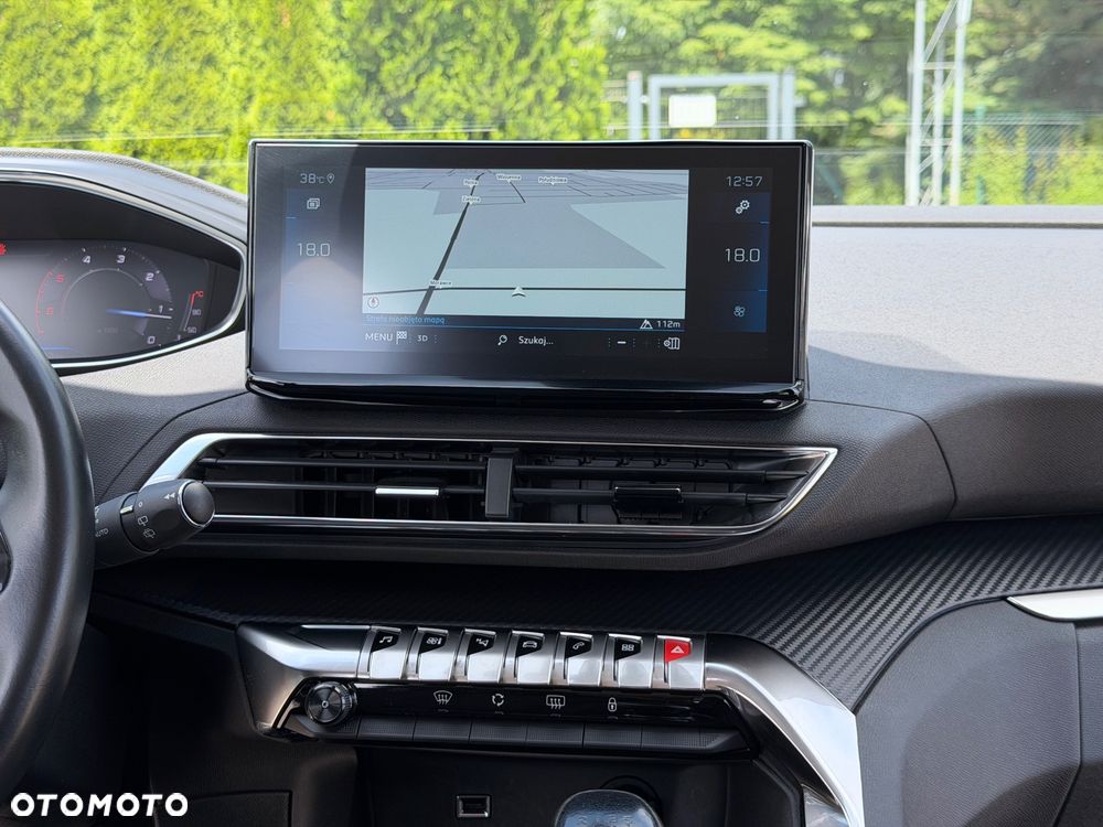 Peugeot 3008 1.5 BlueHDi Allure S&S - 21