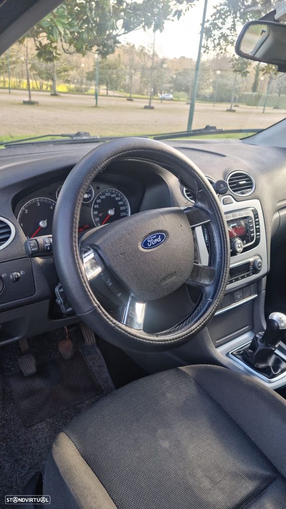 Ford Focus 1.6 TDCi Ghia - 9