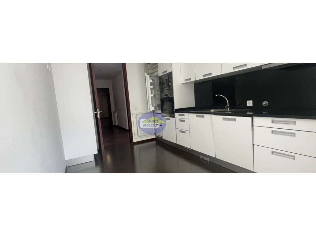 Apartamento T2 no Bonfim - Grande imagem: 2/31