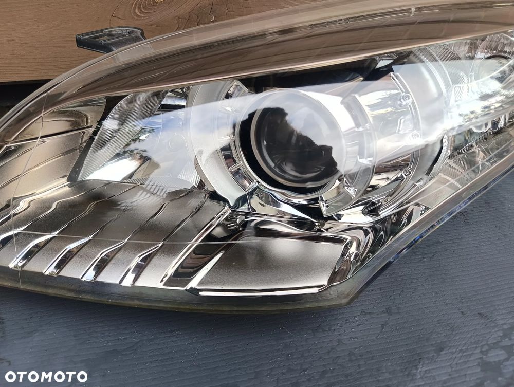 Renault Megane III MEGANE 3 lampa Xenon prawy przód 260100021R lewy przód 260606389R - 4
