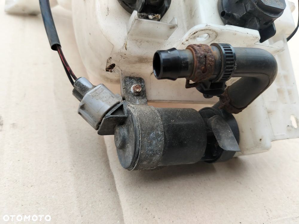 ZBIORNICZEK SPRYSKIWACZY GS1D67480 MAZDA 6 GH LIFT XENON - 7