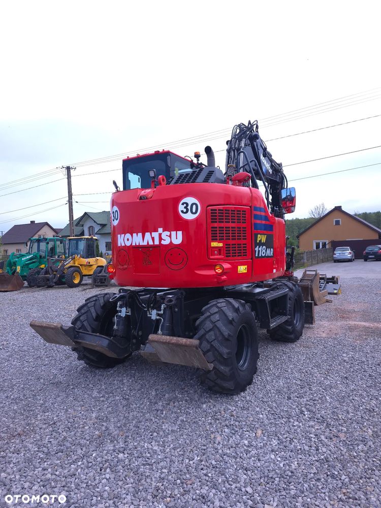 Komatsu PW118-11 - 12