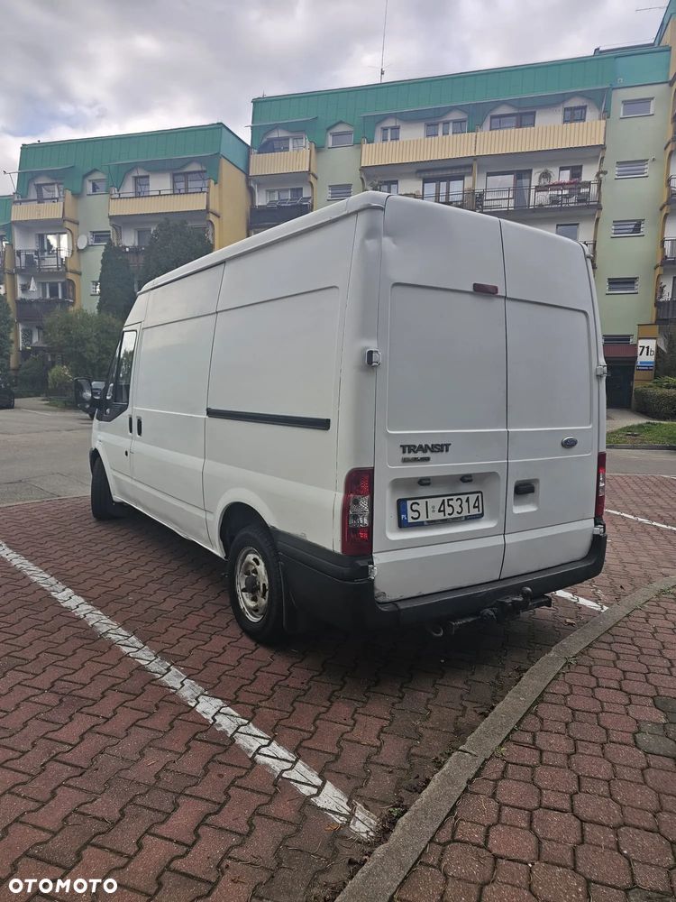 Ford Transit 2010 photo 2