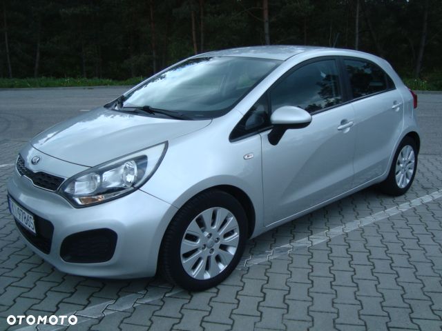 Kia Rio - 26