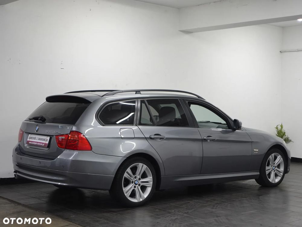 BMW Seria 3 320d xDrive DPF - 9