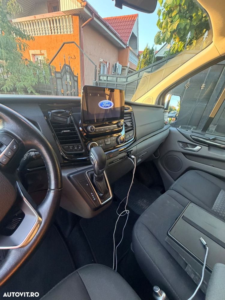 Ford Tourneo Custom - 2