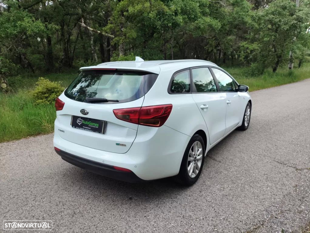 Kia Ceed SW 1.6 CRDi Nav Line - 12