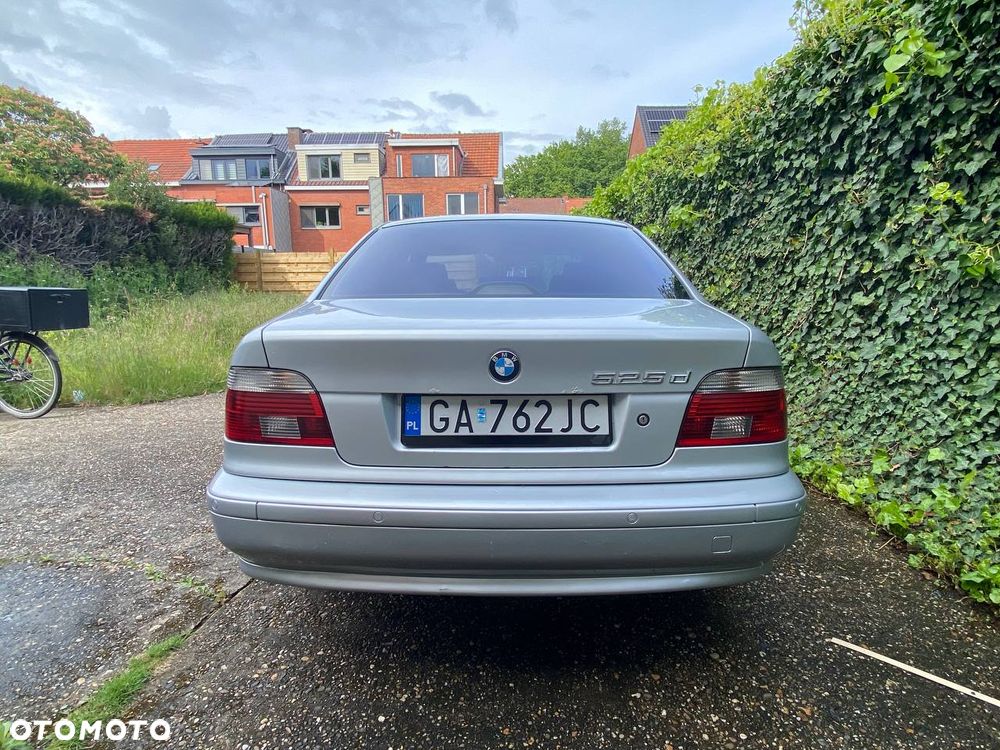 BMW Seria 5 - 10