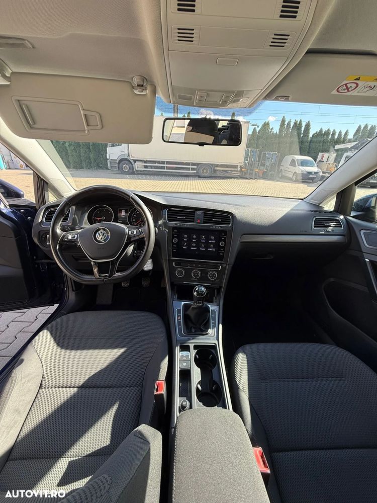 Volkswagen Golf 1.6 TDI Comfortline - 9