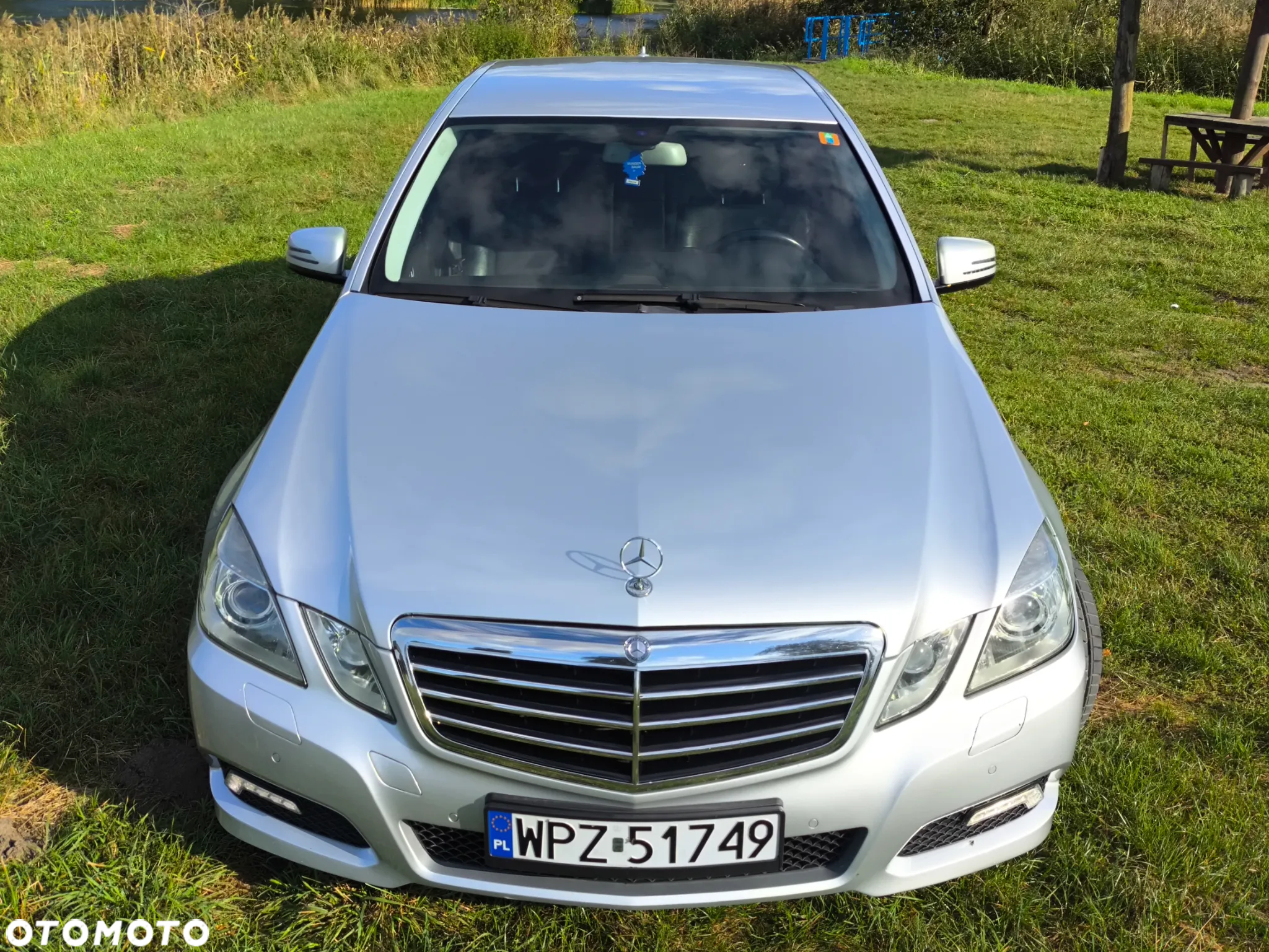 Mercedes-Benz Klasa E 220 CDI DPF BlueEFFICIENCY Automatik Avantgarde - 2