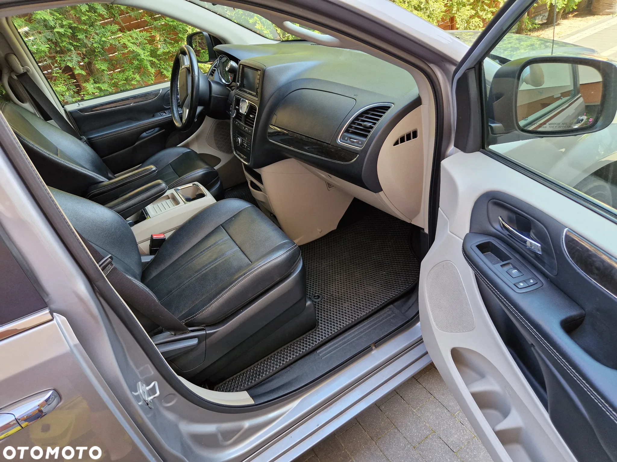 Chrysler Town & Country 3.6 Touring - 9