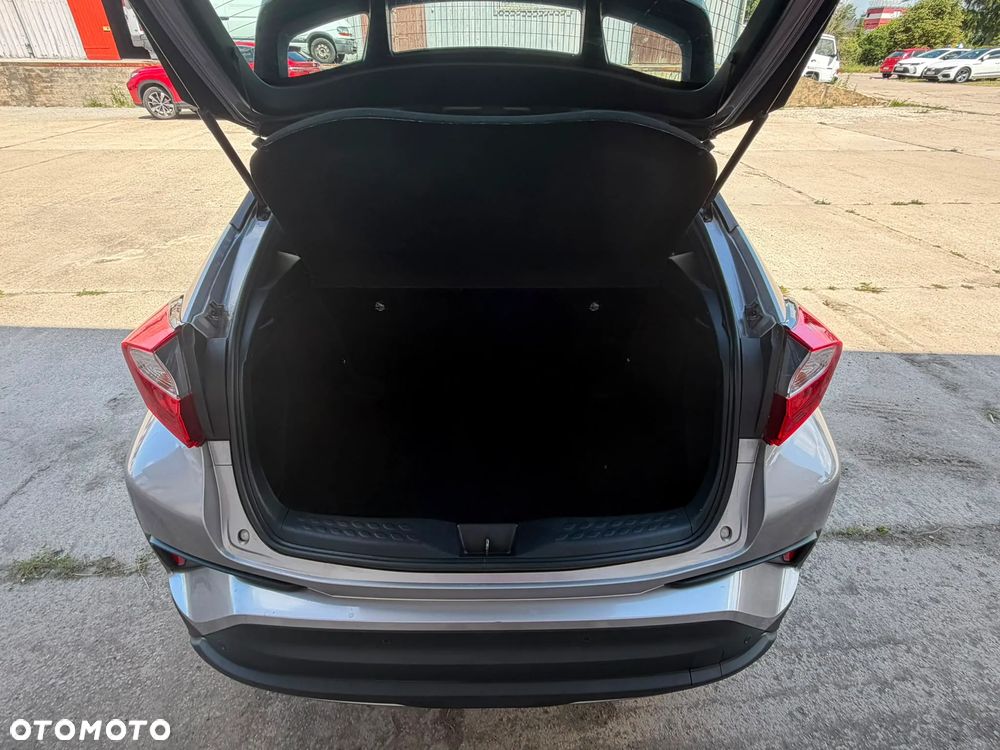 Toyota C-HR - 14
