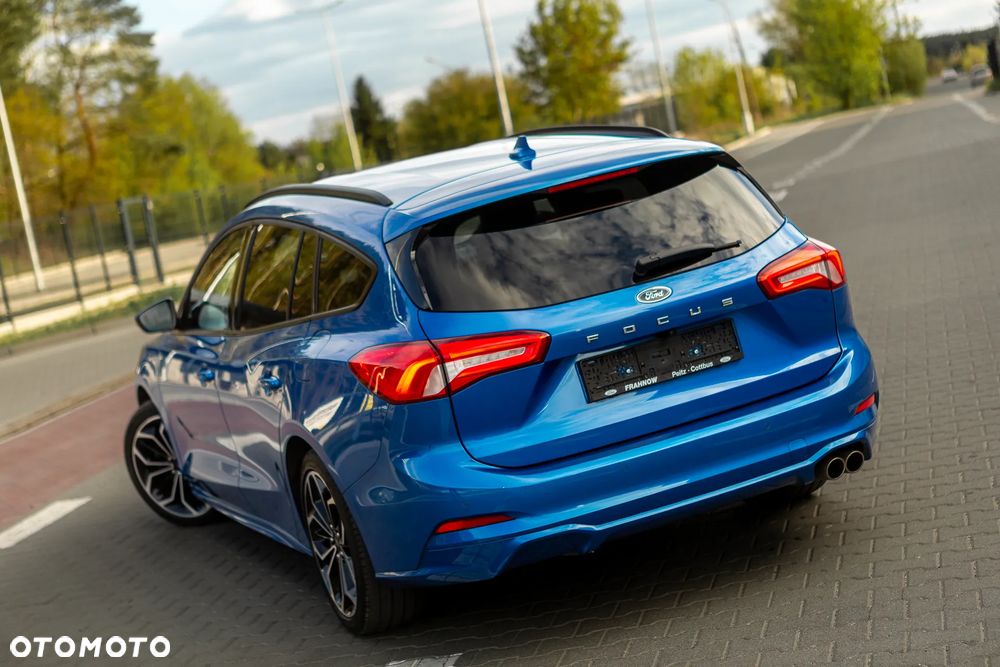 Ford Focus - 11