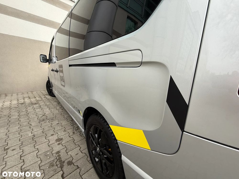 Opel Vivaro - 15