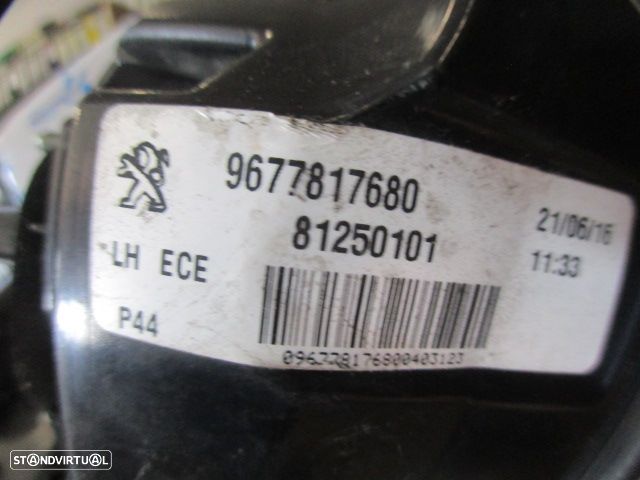 Farol Tras 9677817680 PEUGEOT 308  T9 FASE 1 2016 1.6HDI 120CV 5P CINZENCO ESCURO ESQ ORIGINAL - 3
