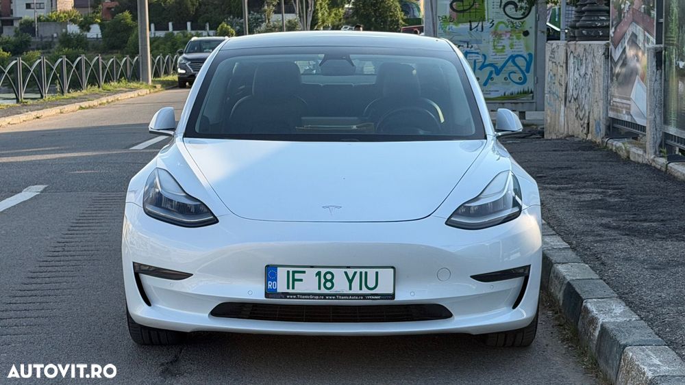 Tesla Model 3 - 2