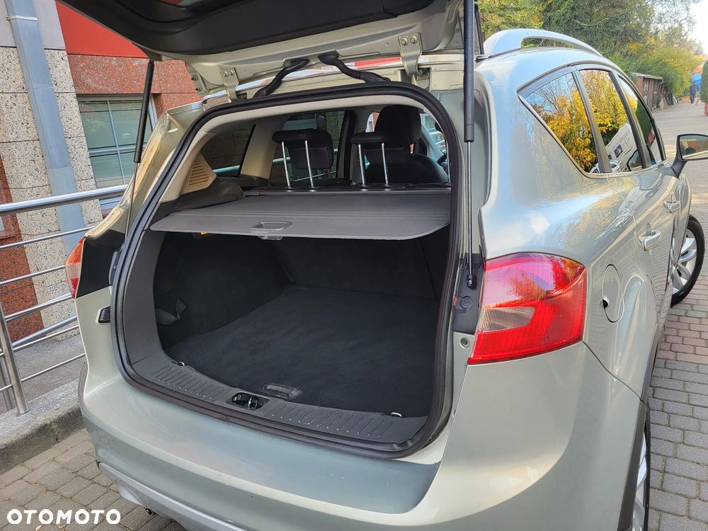 Ford Kuga 2.0 TDCi 4x4 Titanium - 13