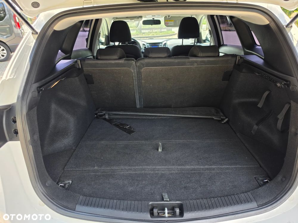 Hyundai i30 1.6 CRDi Comfort - 21