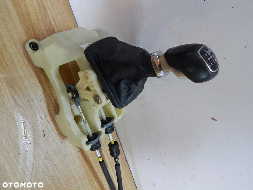 Lewarek wybierak gałka zmiany biegów 1.7 crdi Kia Carens IV 13-19 kompletny  Łuków części - 2