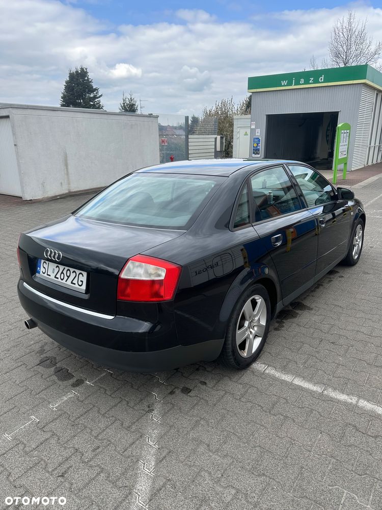Audi A4 Limousine 2 - 6