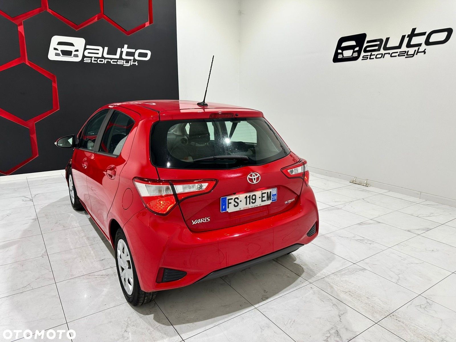 Toyota Yaris - 1