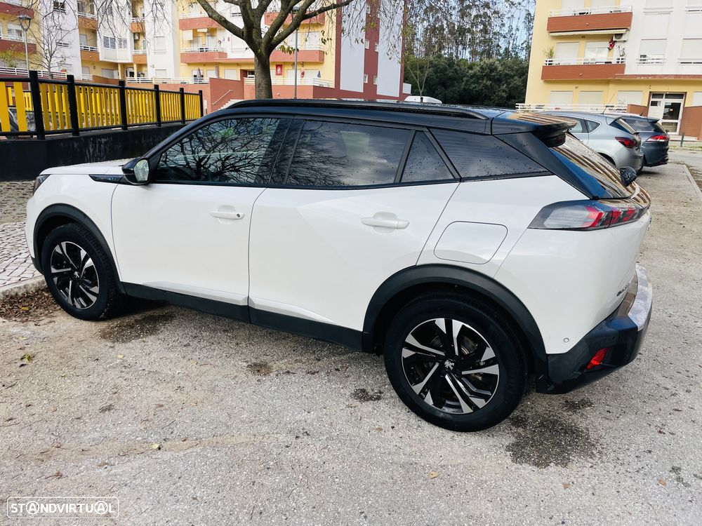 Peugeot e-2008 50 kWh GT Line - 2