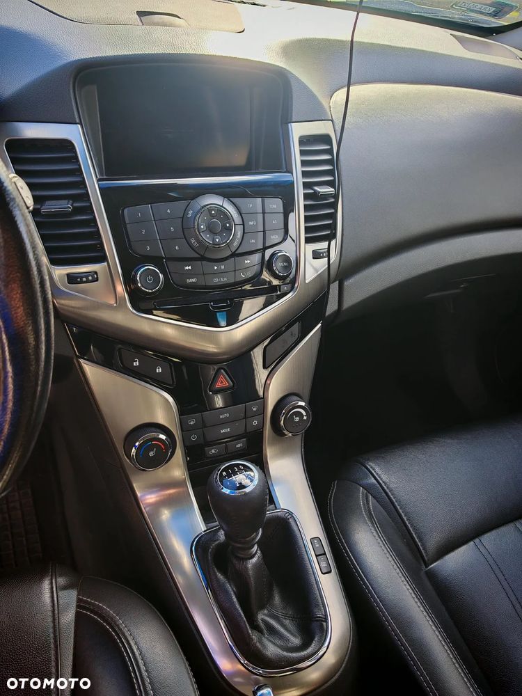 Chevrolet Cruze Station Wagon 1.7TD LT+ - 15