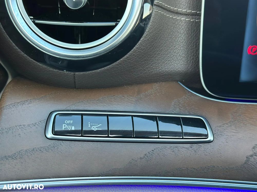 Mercedes-Benz E 220 d 4Matic T All-Terrain 9G-TRONIC Exclusive - 28