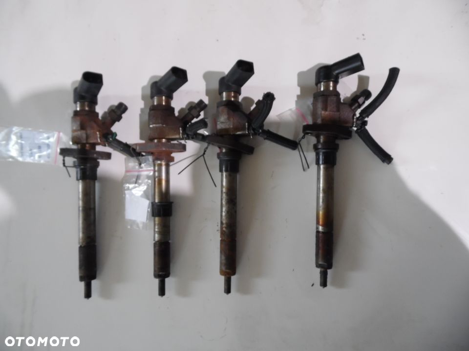 WTRYSKIWACZ SIEMENS Ford Volvo 2.0HDI 9657144580 - 2