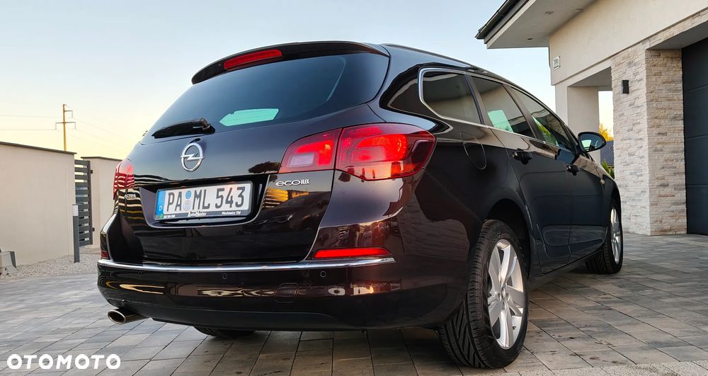 Opel Astra 1.4 Turbo Exklusiv - 8